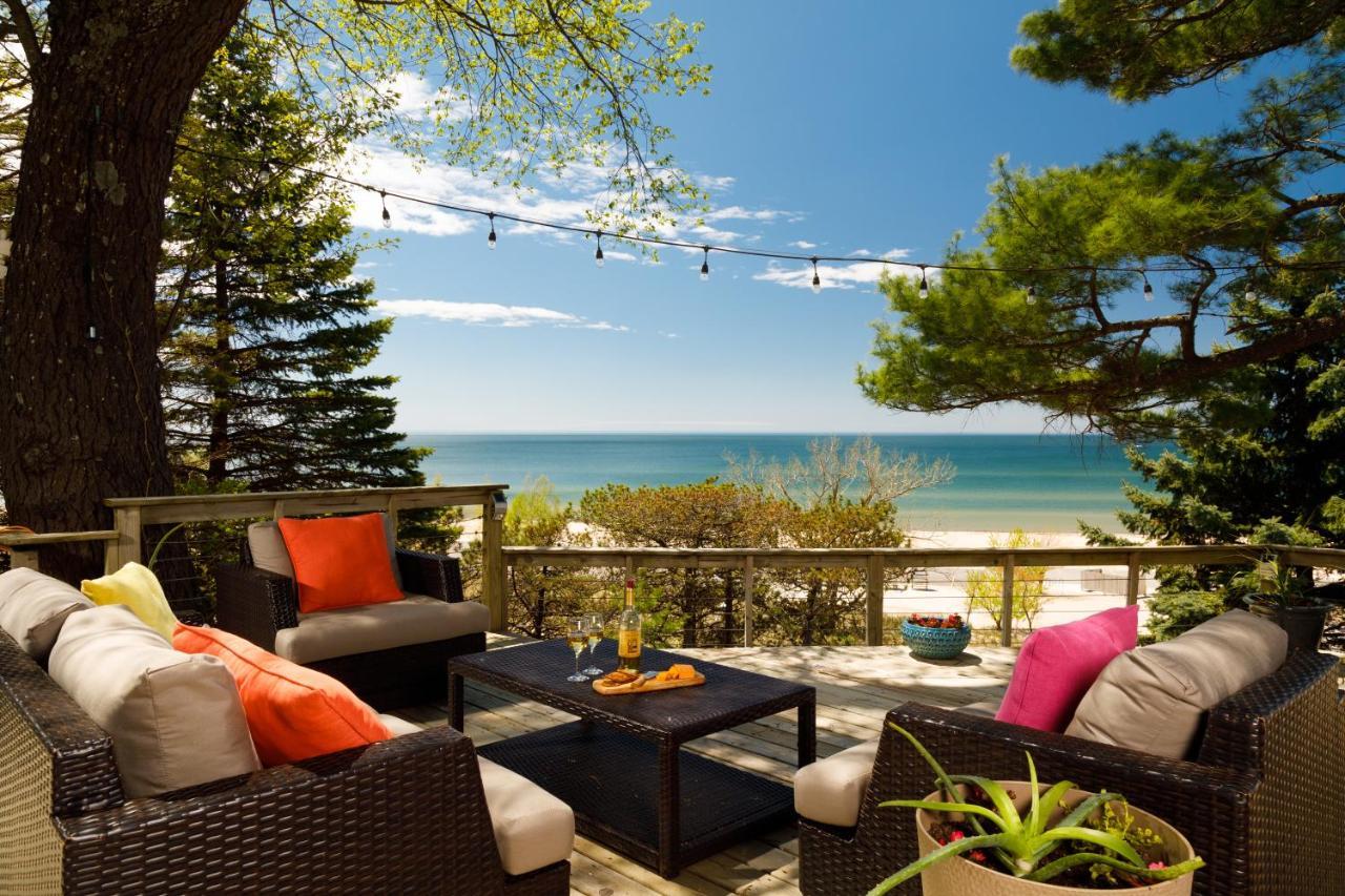 Looking Glass Beachfront Inn Grand Haven Extérieur photo